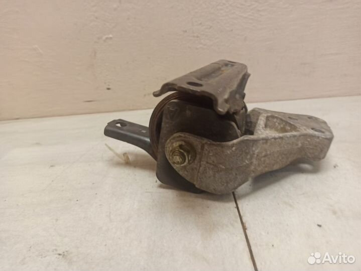 Опора двигателя Митсубиси