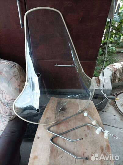 Ветровое стекло на мотоцикл,крепления