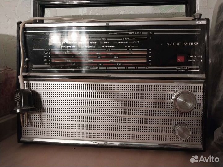 Продаю Радиоприемник VEF 202