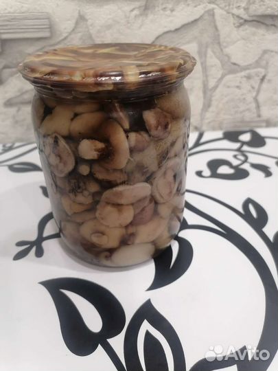 Огурцы, грибы