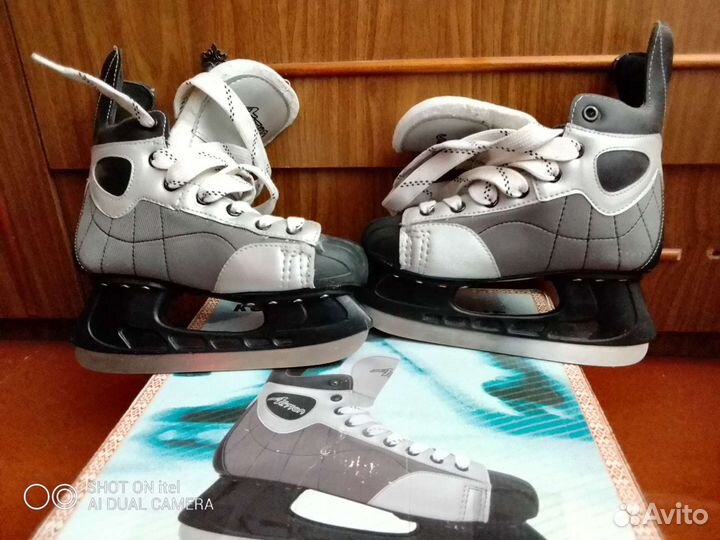 Коньки хоккейные 34 размер