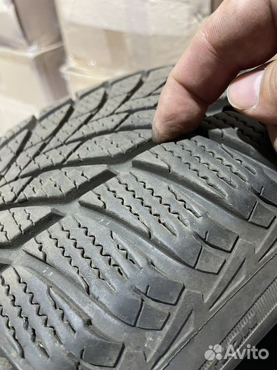 Goodyear UltraGrip Ice Navi Neo 205/55 R16