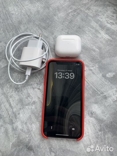 iPhone xr 64gb белый