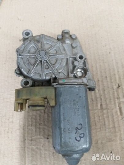 Моторчик стеклоподьемника Mercedes-Benz S-Class