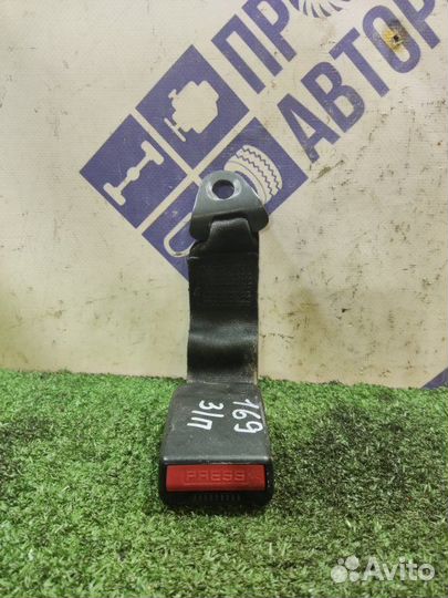 Ответная часть ремня безопасности задняя правая