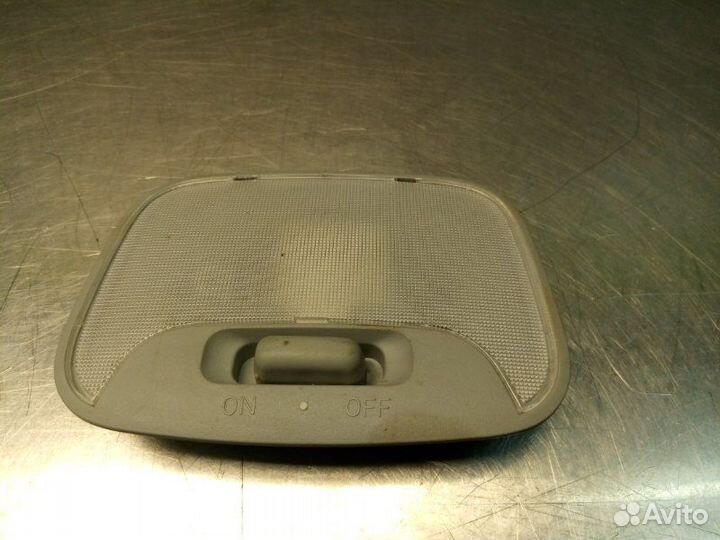 Плафон освещения салона задний Mitsubishi