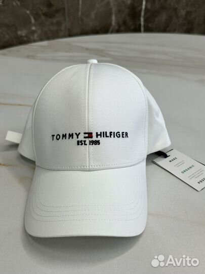 Tommy hilfiger кепка