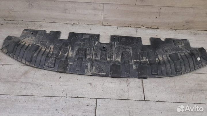 Пыльник переднего бампера Hyundai Genesis 2 С 2013