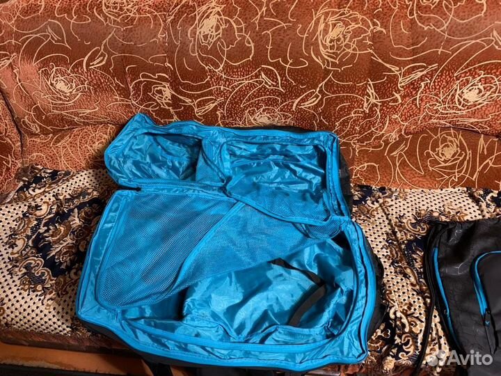 Сумка дорожная на колесах с наплечным мешком