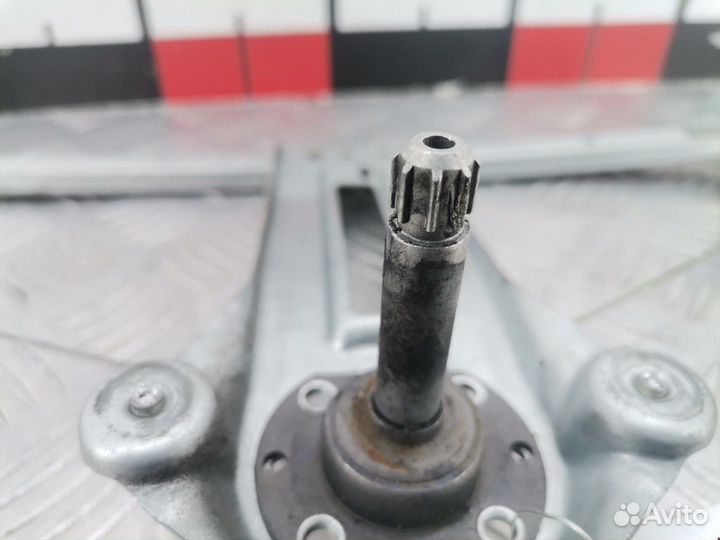 Стеклоподъемник Opel Zafira (A) рест. 2006