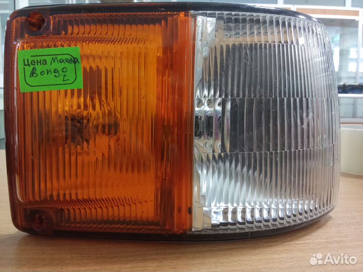 Фара Mazda Bongo L