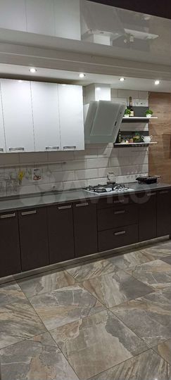 3-к. квартира, 90 м², 6/7 эт.