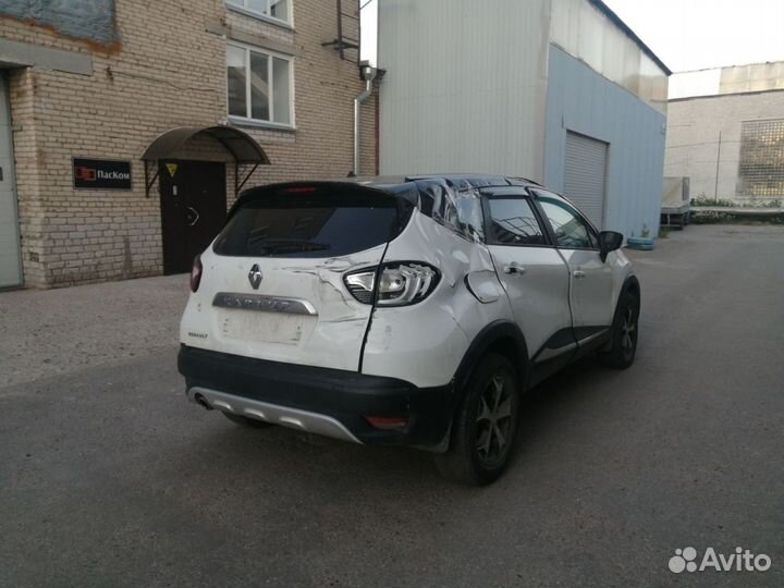 Renault Kaptur 1.6 МТ, 2019, битый, 123 335 км