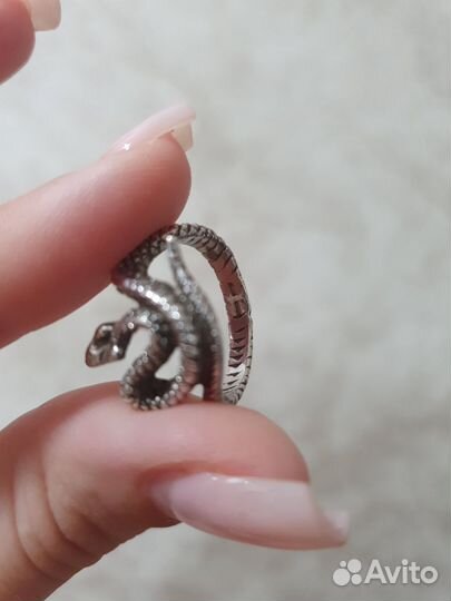 Кольцо змея серебряное винтаж
