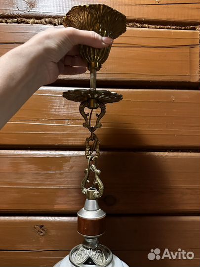 Люстра потолочная и бра настенный