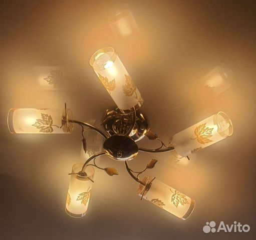 Люстра новая