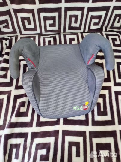 Детский бустер автомобильный