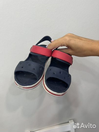 Сандалии crocs j1 оригинал