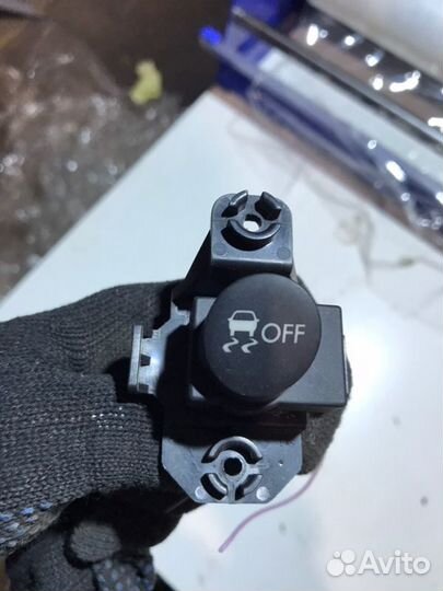 Кнопка курсовой устойчивости Subaru Forester SH9