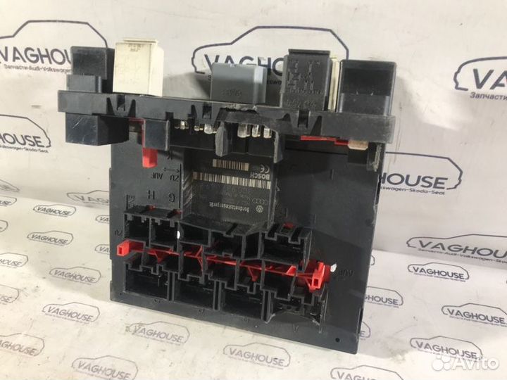 Блок предохранителей Volkswagen Passat B6 3С 2.0