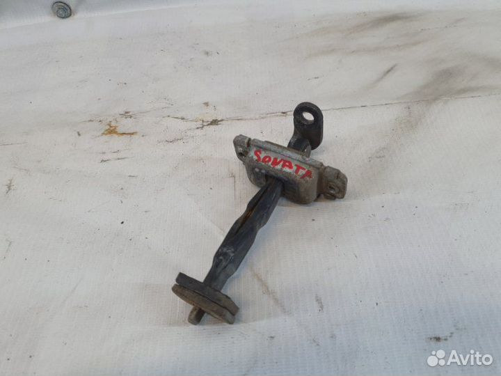 Ограничитель двери задний правый Hyundai Sonata 5