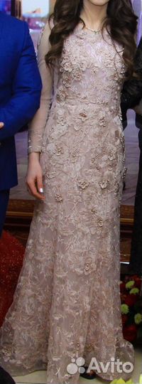 Вечернее платье