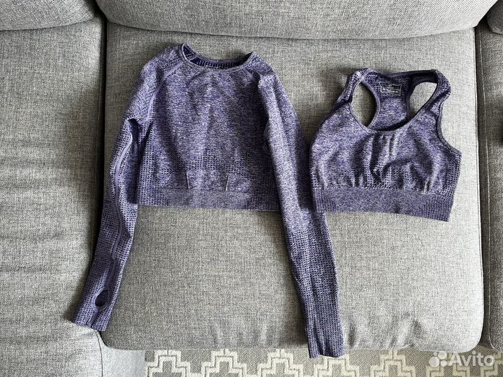 Костюм для тренировок