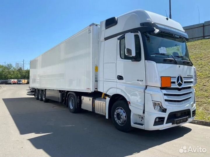 Полуприцеп изотермический Schmitz Cargobull SCB S3B, 2022