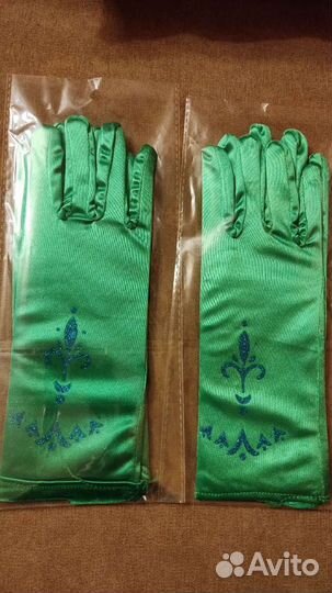 Новые зелёные перчатки Анны