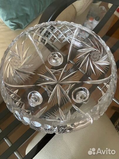 Хрустальная ваза