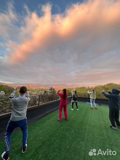 Дом для бизнес-встреч, йога-ретритов, командировок