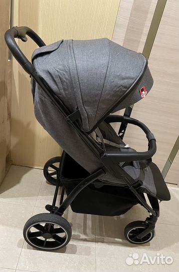 Прогулочная коляска babycare