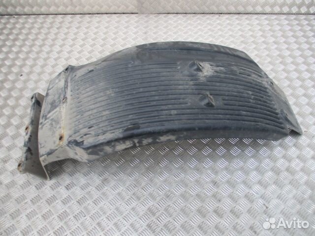 Подкрылок левый Volvo 20372064