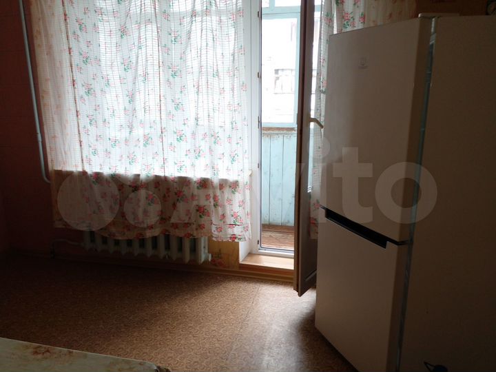 4-к. квартира, 87 м², 2/4 эт.