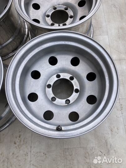 Forged Mickey Thompson R16-10J, 6-139.7, ET-25