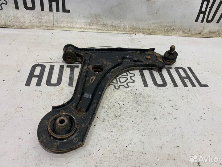 Рычаг передний правый Chevrolet Lacetti хэтчбек