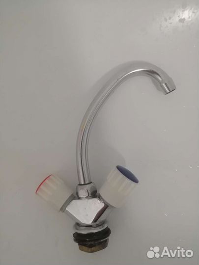 Кран смеситель на кухню 
