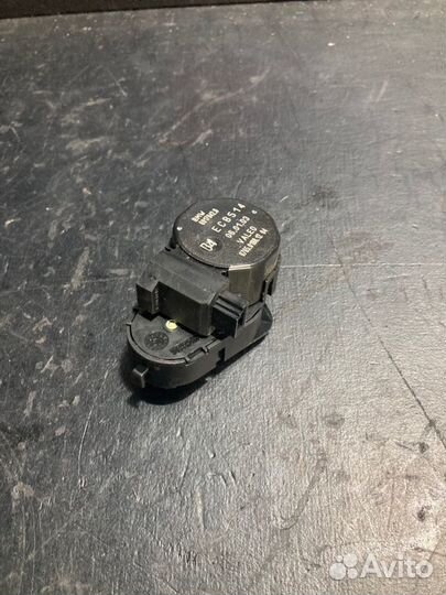 Сервопривод заслонок отопителя Bmw X5 E53