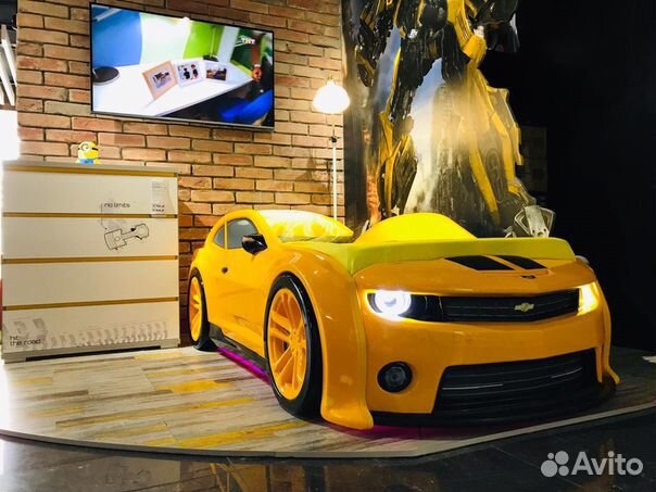 Кровать машина