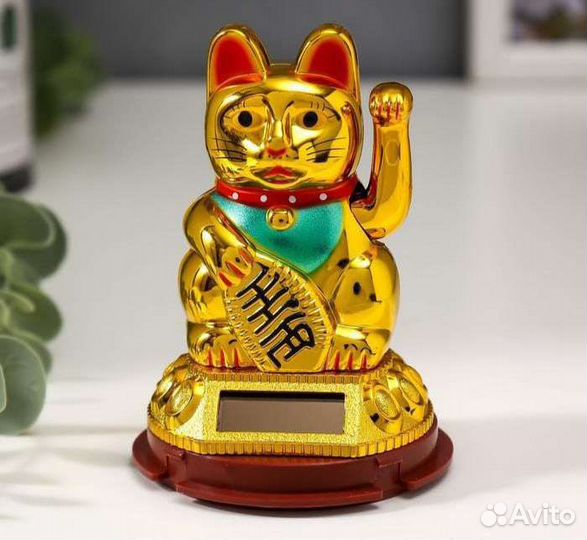 Маятник манеко, хотей, жаба