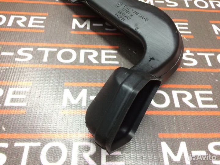 Воздуховод печки передний правый Bmw 5-Series E60