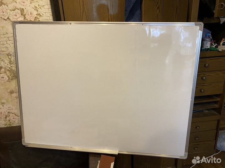 Магнитно маркерная доска