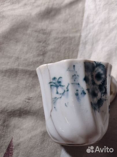 Фарфоровая импортная чашечка