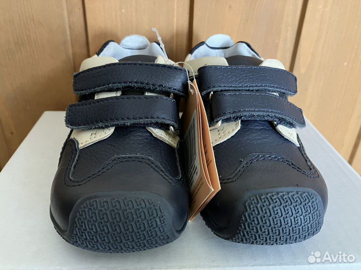 Детские ботинки