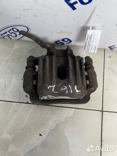 Суппорт задний правый Hyundai Santa Fe CM 2.2