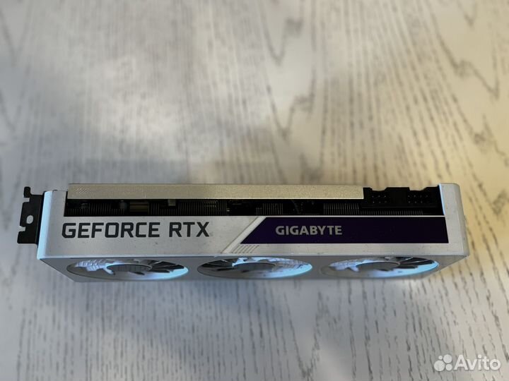 Gigabyte 3070 rtx white vision OS gddr6