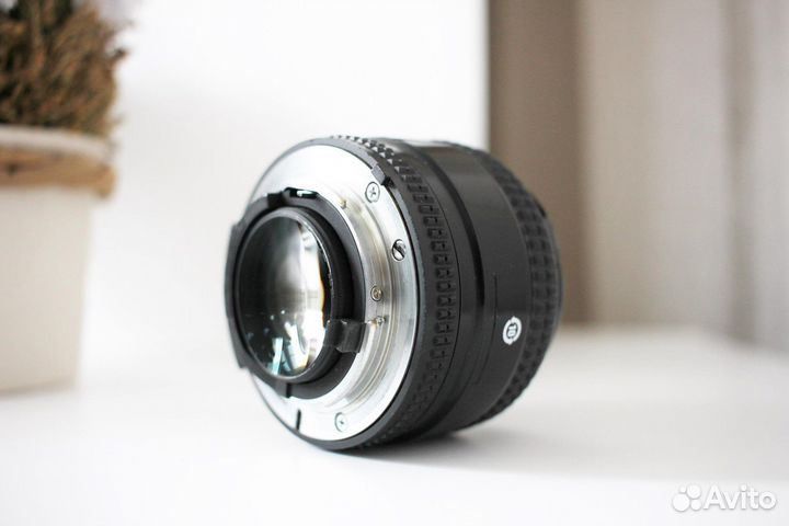 Nikon AF 50mm f/1.4D Nikkor как новый