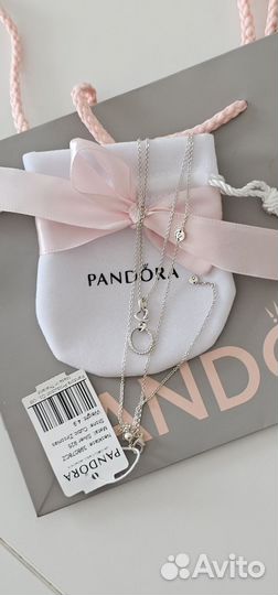 Колье Сверкающие сплетенные сердца Pandora