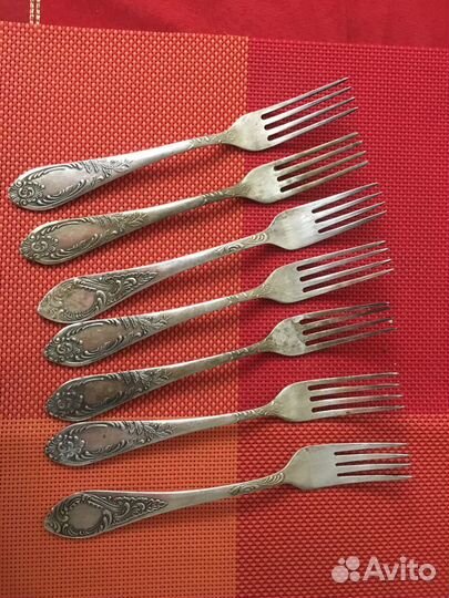 Набор мельхиоровой посуды ложки вилки ножи