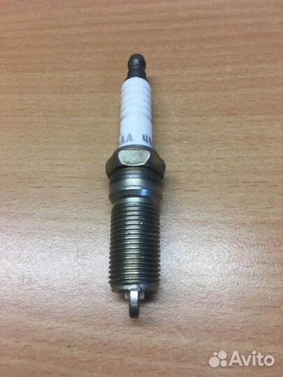 Свеча зажигания Ford Focus 1.4/1.6 2004